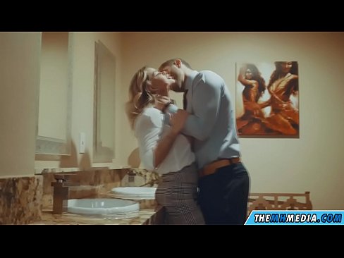 ❤️ ໃນເວລາທີ່ຜິວເນື້ອສີຂາວ busty seduces ທ່ານຢູ່ໃນຫ້ອງນ້ໍາສາທາລະນະ ❤️❌ ໜັງໂປ້ ຢູ່ຄອມ lo.123sex.ru